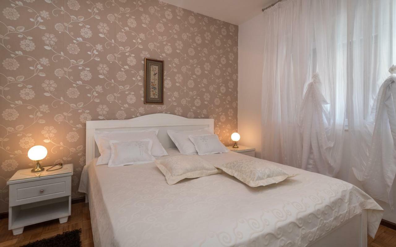 Villa Domic Slatine Buitenkant foto